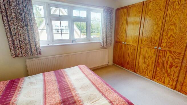 2-Manor-House-Close-