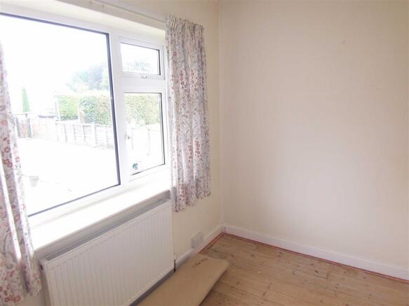 Bedroom: