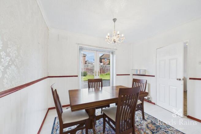 3 bed Semi-Detached for sale Image 5
