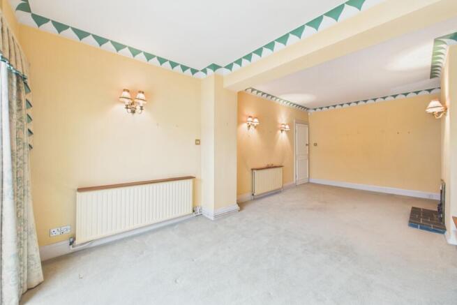 4 bed Semi-Detached for sale Image 6