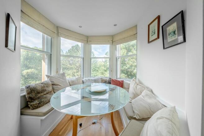 2 bed Flat for sale Image 8