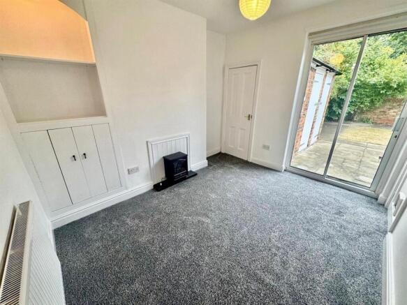 3 bed Terraced for sale Image 3