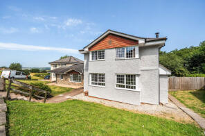 Chestnut House, Blackerton Cross, East Anstey EX16 9JT