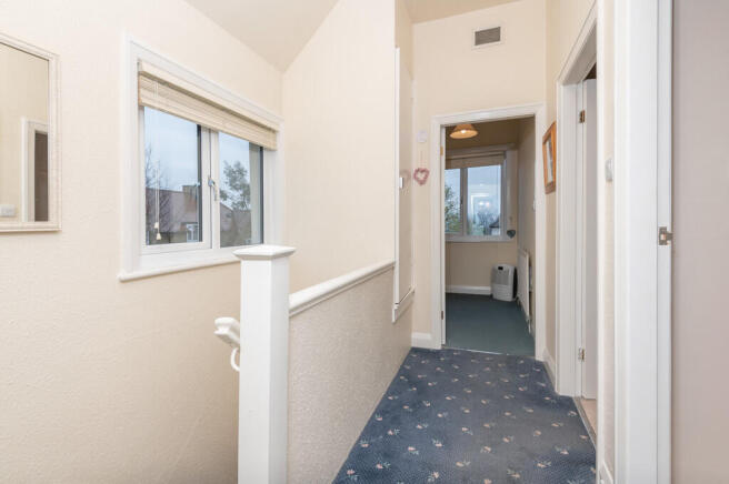 3 bed End of Terrace to rent Image 5