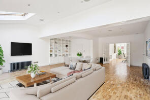 151, Copse Hill, London SW20 0SU