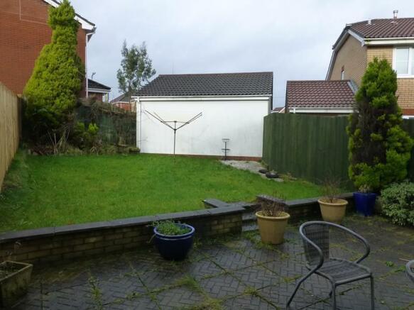 2 meadow way garden.jpg