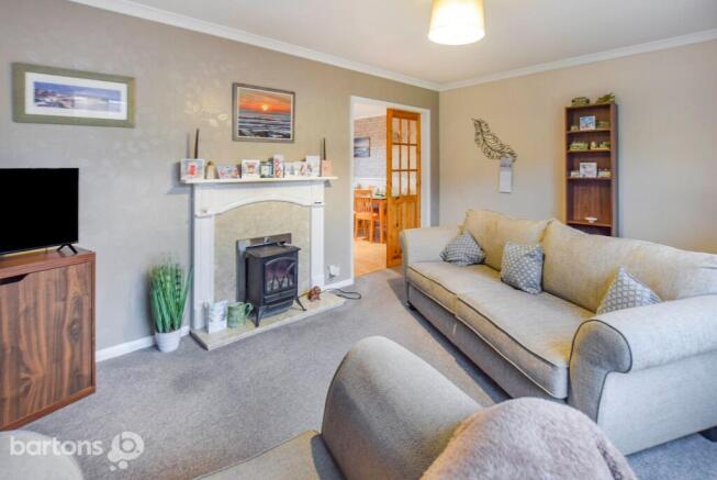Miller Dale Drive, Brinsworth, S60 photo 2