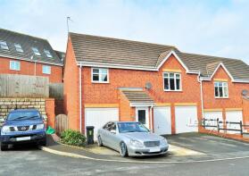 8, Batsman Close, Halesowen B63 2TJ