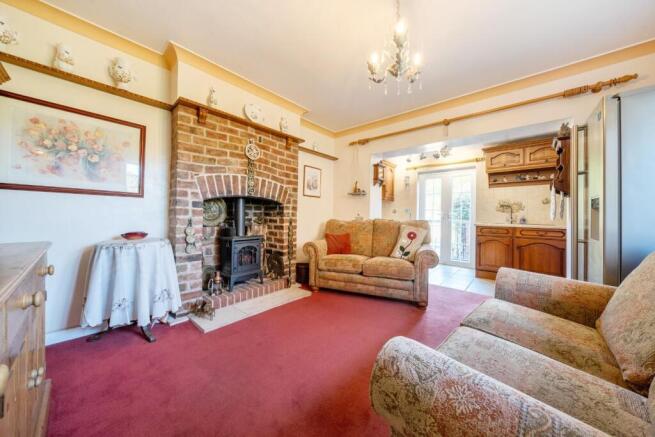 LIVING ROOM.jpg