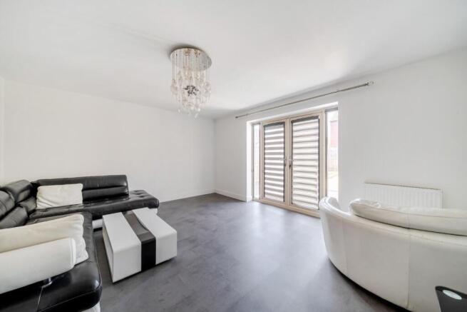 4 bed Town House for sale Image 8