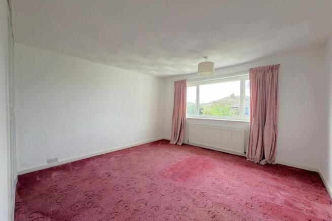 2 bed Bungalow for sale Image 11