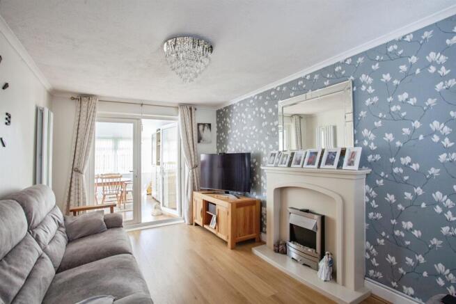 3 bed Detached for sale Image 4