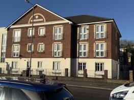 7, 124 Andrews House, Brighton Road, Purley CR8 4AB
