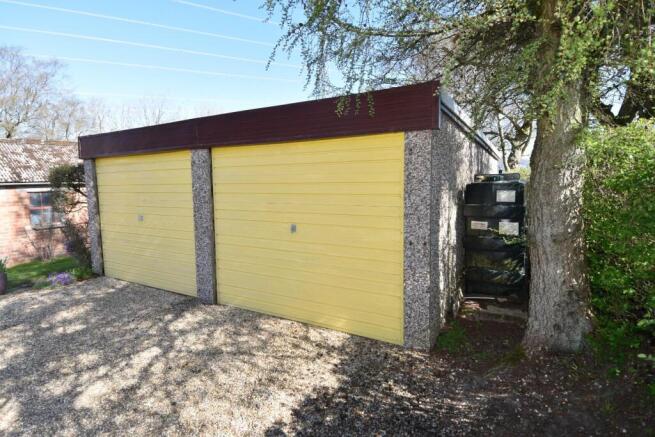DETACHED DOUBLE GARAGE