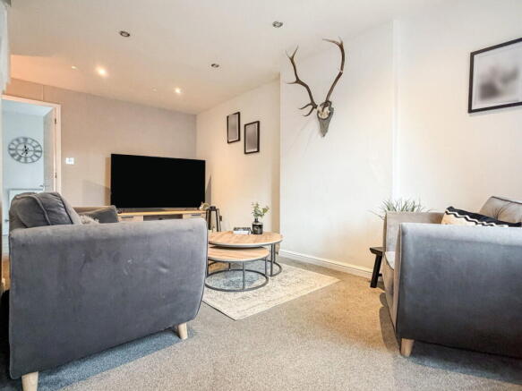 Thornwell Grove, Cudworth, Barnsley, South Yorkshire, S72 8FD photo 3