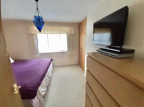 larkrise fields bedroom 1.jpg