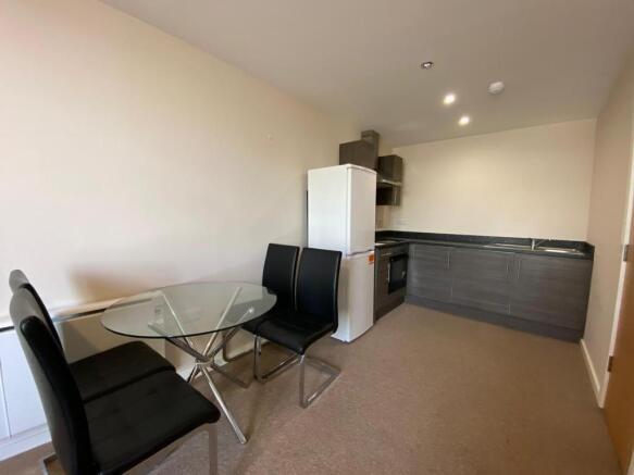 1 bed Flat for sale Image 4