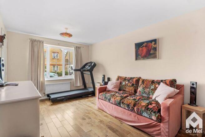 Mirabelle Road, Bishops Cleeve, Cheltenham, GL52 photo 4