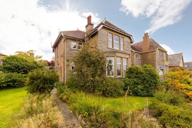 3-bed detached on Greenbank Road, Greenbank, Edinburgh, EH10, £675,000