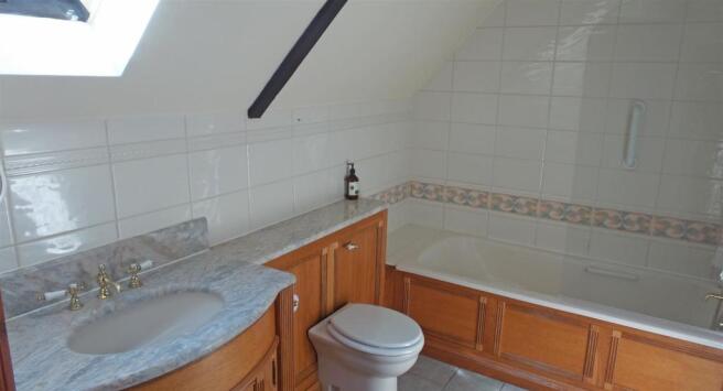 Bathroom.jpg