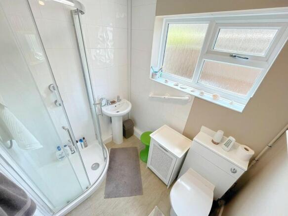 Shower room high