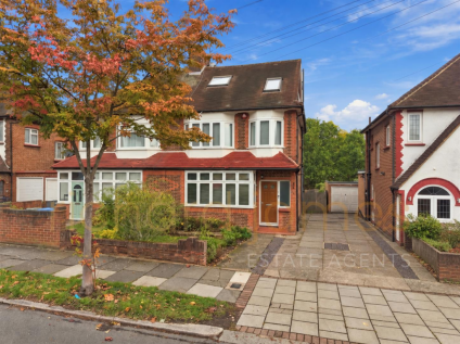 Chanctonbury Way, Woodside Park, N12