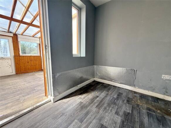 3 bed Terraced for sale Image 4