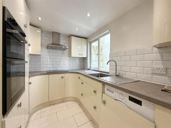 Kitchen.JPG