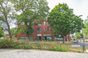 Flat 19, Elms Walk, Wokingham RG40 2EZ