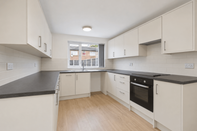 3 bed end terrace house to rent Brighton Road, Lo