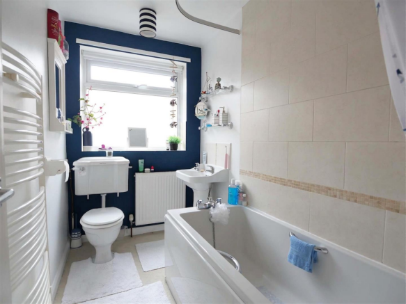 2 bed Semi-Detached Bungalow for sale Image 7