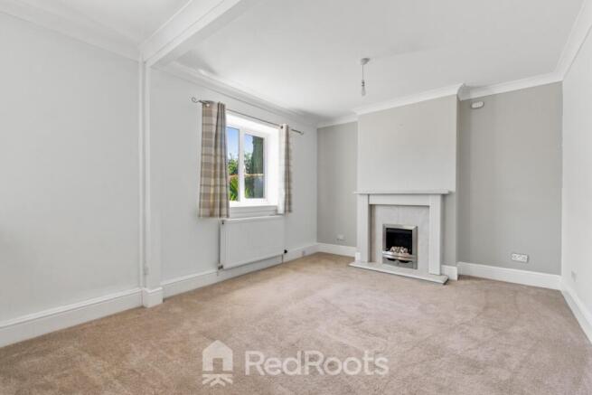 3 bed Semi-Detached for sale Image 10