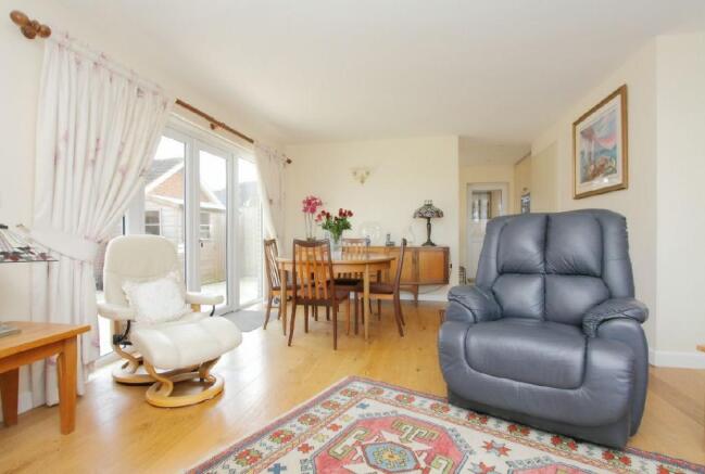 Sitting/Dining Room
