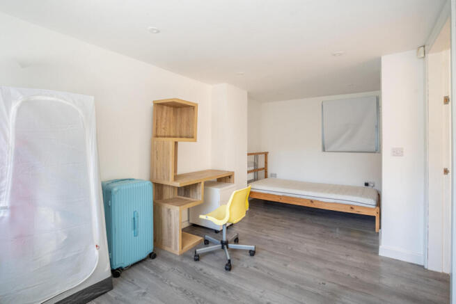 4 bed Terraced for sale Image 7