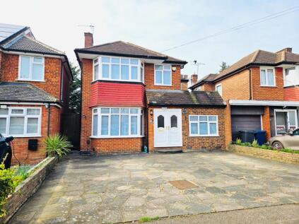 Francklyn Gardens, Edgware HA8