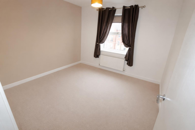 2 bed Flat for sale Image 4