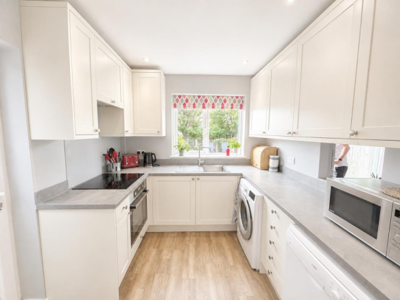 Fitted Kitchen