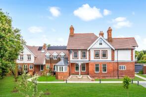 2, Red Roofs, Bath Road, Maidenhead SL6 0AR
