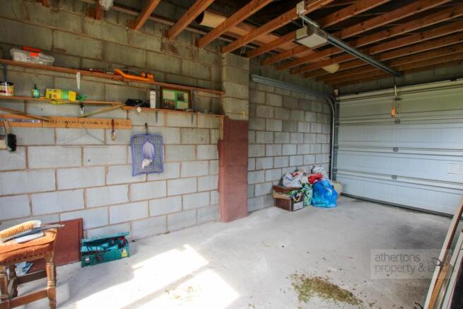 Garage.jpg