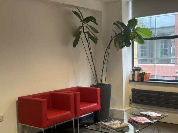Moorgate House  Reception Area Seating Detail.pn