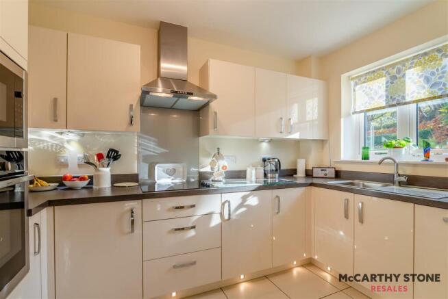 8628071-interior16.jpg