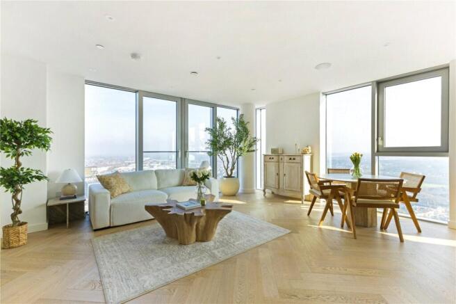 Sitting/Dining Room