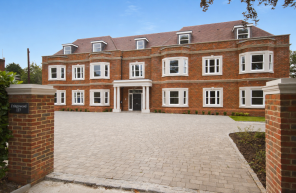 Flat 2, 137, Ducks Hill Road, Northwood HA6 2SQ