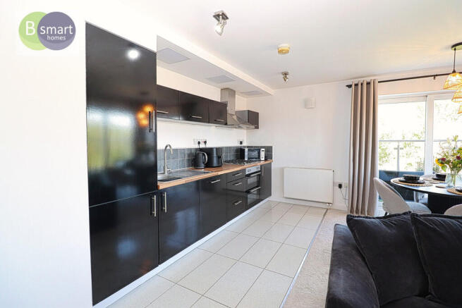 2 bed Apartment for sale Image 4