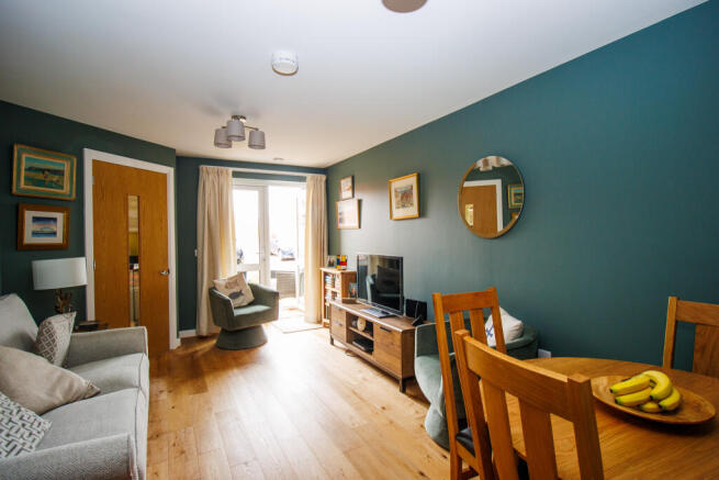 1 bed Ground Flat for sale Image 7