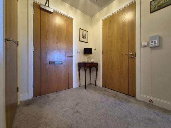 1 bed Flat for sale Image 9