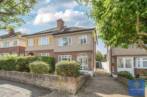 29, Silvermere Avenue, Romford RM5 2PX