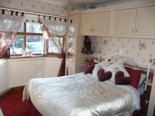 FIRST FLOOR BEDROOM