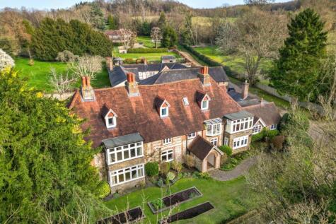 Green Dene, East Horsley, KT24