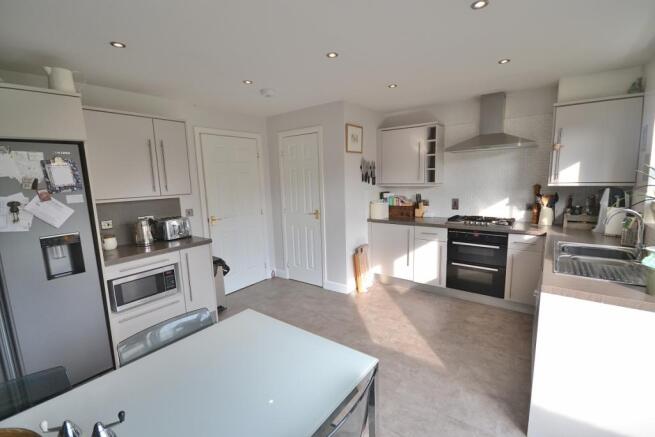 Kitchen/Breakfast Ro